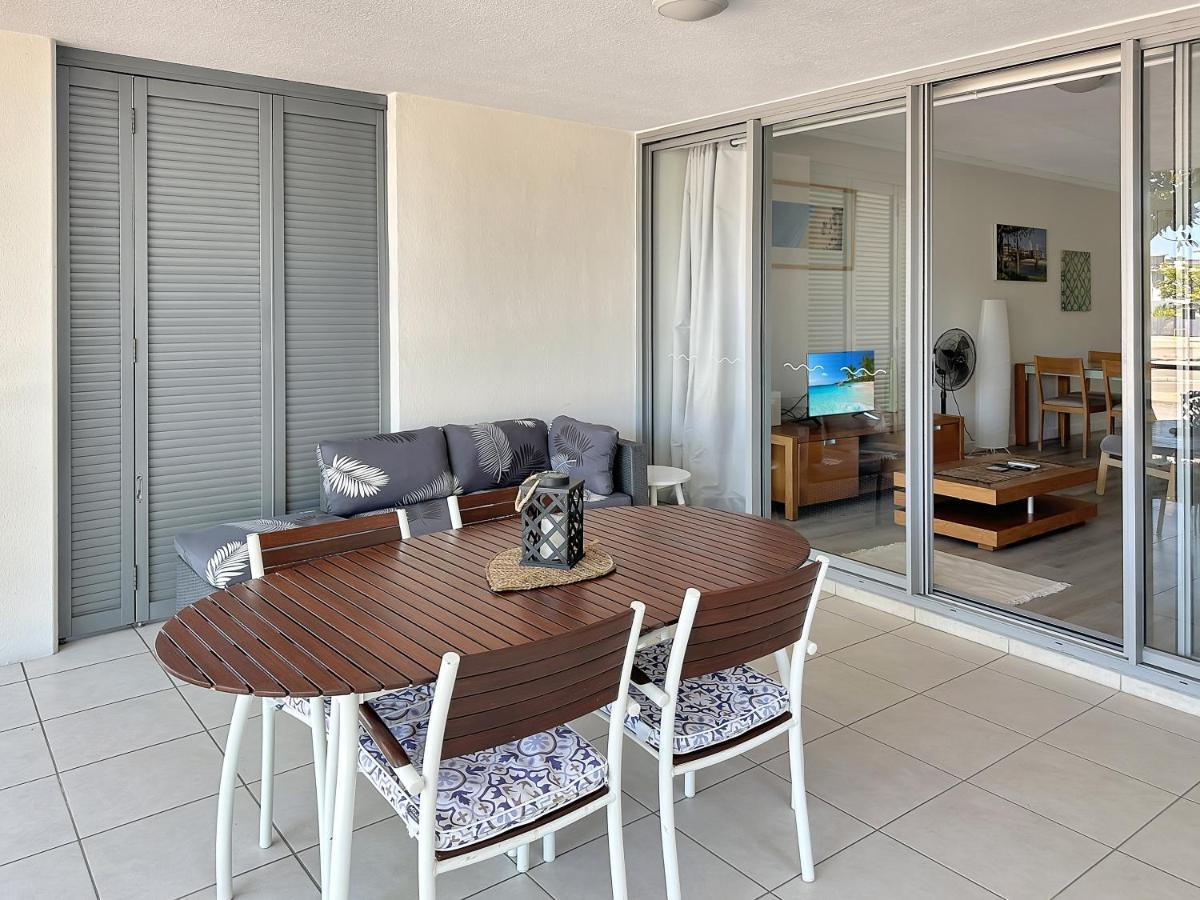 Blue On Blue Large One Bedroom Apartment, Steps From Ferry, Amazing Pool, Wifi Nelly Bay
